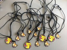 Lot colliers pendentifs d'occasion  Lavera