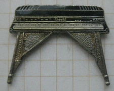 RHODOS ELECTRIC PIANO / TASTATUR / INSTRUMENT .............. Musik Pin (202b) comprar usado  Enviando para Brazil