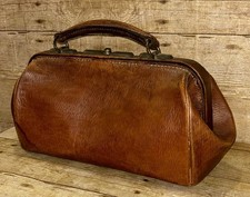 Bolsa Médica Gladstone Couro Marrom Inglês Antiga - 36cm X 11,5cm comprar usado Bolsa Médica Gladstone Couro Marrom Inglês Antiga - 36cm X 11,5cm comprar usado  Enviando para Brazil