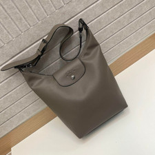 Longchamp pliage hobo d'occasion  Expédié en Belgium