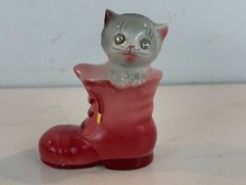 Vintage Porcelana Gatinho em Bota Rosa com Olhos de Strass Saleiro Shaker comprar usado  Enviando para Brazil