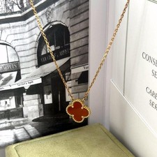 Colar pingente vintage Van•Cleef•Arpels Alhambra ouro amarelo 18K cornalina comprar usado  Enviando para Brazil