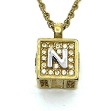 Usado, Colar longo Nina Ricci cubo quadrado logotipo tridimensional prata dourada  comprar usado  Enviando para Brazil