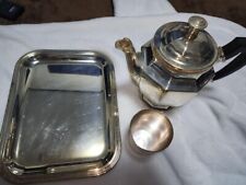 Juego de cafetera/tetera y taza y bandeja Christofle utensilios de cocina plateados Francia segunda mano  Embacar hacia Mexico