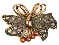 Belle broche ancienne d'occasion  Tonnay-Charente