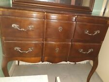 Ancienne commode galbée d'occasion  Ferney-Voltaire