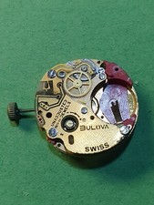 Bulova quartz cal.2423.10 usato  Varano Borghi