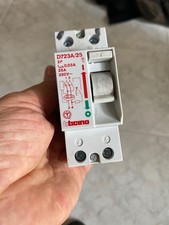 Bticino d723a 25a usato  Arzano