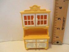 APARADOR/ARMÁRIO AMARELO PARA COZINHA Playmobil com portas brancas + gavetas comprar usado APARADOR/ARMÁRIO AMARELO PARA COZINHA Playmobil com portas brancas + gavetas comprar usado  Enviando para Brazil