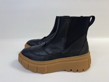 sz s 8 women caribou sorel for sale  Ann Arbor