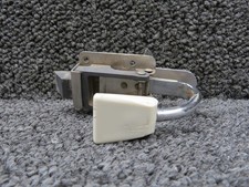 Conjunto de trava de porta de bagagem S1359-3 (Alt: H431-1) Cessna 205 comprar usado  Enviando para Brazil