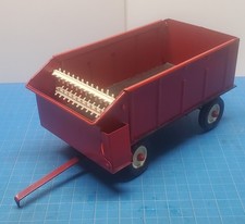 Vagão de forragem Ertl Red IH 1/16 personalizado comprar usado Vagão de forragem Ertl Red IH 1/16 personalizado comprar usado  Enviando para Brazil