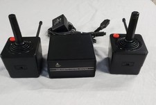 Joysticks e receptores de controle remoto sem fio Atari 2600 (leia a descrição) comprar usado Joysticks e receptores de controle remoto sem fio Atari 2600 (leia a descrição) comprar usado  Enviando para Brazil