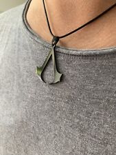 Collana assassins creed usato  Spedire a Italy