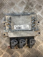 2010 renault clio for sale 2010 renault clio for sale  DEWSBURY