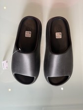 Yeezy slides usato  Meda