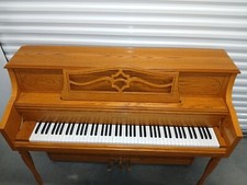 Samick 143 upright for sale  Elmhurst