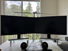 Two samsung u28e590d for sale  Mountlake Terrace
