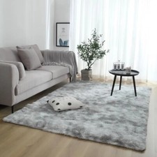 Tapis salon shaggy d'occasion  Clichy