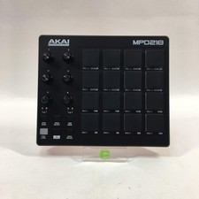 Controlador AKAI Professional MIDI Pad MPD218 comprar usado Controlador AKAI Professional MIDI Pad MPD218 comprar usado  Enviando para Brazil