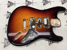 Corpo de guitarra elétrica 2013 Fender EUA padrão americano Stratocaster Sunburst comprar usado  Enviando para Brazil
