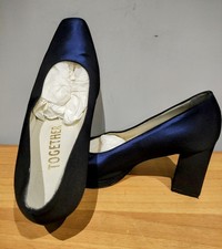 Scarpe raso blu usato  Roma