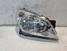 Vauxhall astra headlight for sale Vauxhall astra headlight for sale  HAYWARDS HEATH