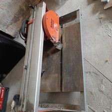 tagliapiastrelle elettrico usato tagliapiastrelle elettrico usato  Torino