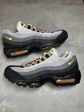 Size 9.5 nike for sale  BEVERLEY