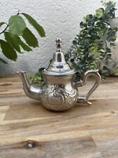 Petite théière marocaine d'occasion  Le Grand-Lucé