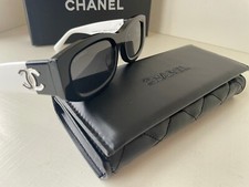 Authentic chanel 5525 d'occasion  Expédié en Belgium