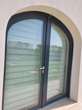 Porta finestra due usato  Castelvetro di Modena
