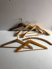 Beaux cintres vintage d'occasion Beaux cintres vintage d'occasion  Villefranche-sur-Saône