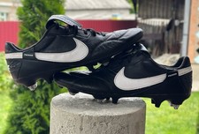 Chuteiras de futebol Nike pretas Premier 3 SG Pro couro de tração anti-entupimento — EUA 9,5 comprar usado Chuteiras de futebol Nike pretas Premier 3 SG Pro couro de tração anti-entupimento — EUA 9,5 comprar usado  Enviando para Brazil