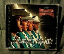 Dinastia nortena acordeon for sale  Cerrillos