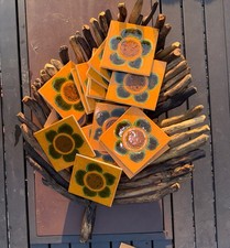 Conjunto de 5 azulejos cerâmicos vitrificados MCM vintage feitos na Espanha design floral comprar usado Conjunto de 5 azulejos cerâmicos vitrificados MCM vintage feitos na Espanha design floral comprar usado  Enviando para Brazil