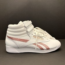 Reebok Freestyle Alto Couro Branco Ouro Rosa Glitter Feminino 7 GW9657 059503 comprar usado Reebok Freestyle Alto Couro Branco Ouro Rosa Glitter Feminino 7 GW9657 059503 comprar usado  Enviando para Brazil