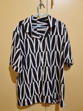 Zara men short for sale  LONDON