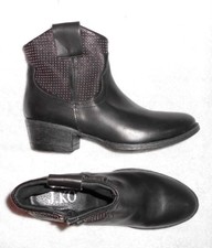 .ko bottines cloutées d'occasion  France