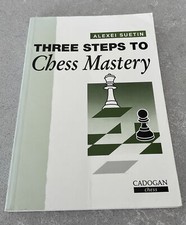 LIVRO DE XADREZ: TRÊS PASSOS PARA O DOMÍNIO DO XADREZ por Alexei Suetin comprar usado  Enviando para Brazil