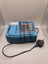Makita battery charger for sale  WIMBORNE