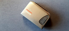 Walkman radio stereo usato  Aprilia