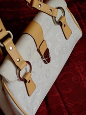 Borsetta bianca guess usato  Avellino