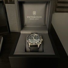 Victorinox men swiss d'occasion  Expédié en Belgium