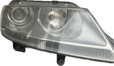 Fanale anteriore destro usato Fanale anteriore destro usato  Italia