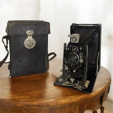 Antica fotocamera soffietto usato  Muggio