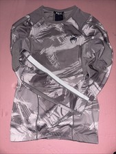 Camisa masculina Venum Electron 3.0 Rashguard manga longa compressão areia MMA média comprar usado Camisa masculina Venum Electron 3.0 Rashguard manga longa compressão areia MMA média comprar usado  Enviando para Brazil