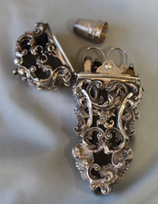 Nécessaire couture manucure d'occasion Nécessaire couture manucure d'occasion  Cosne-Cours-sur-Loire