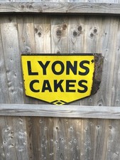 Nice vintage lyons for sale  LYMINGTON