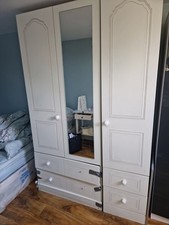Door wadrobe 2 for sale  ILFORD